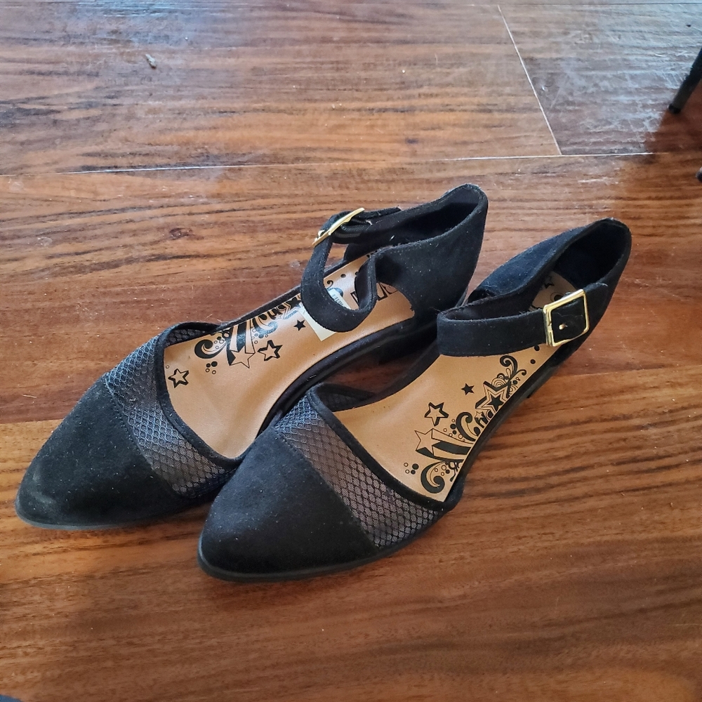 Brash Flats with straps